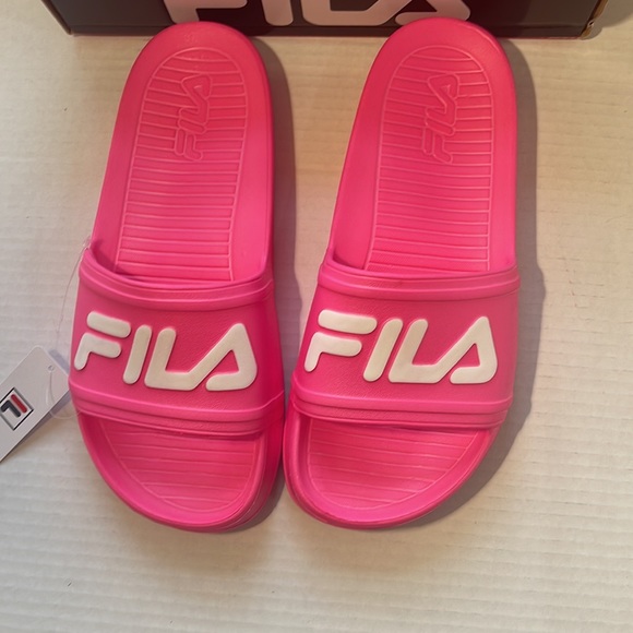 New - Picture 2 of 3